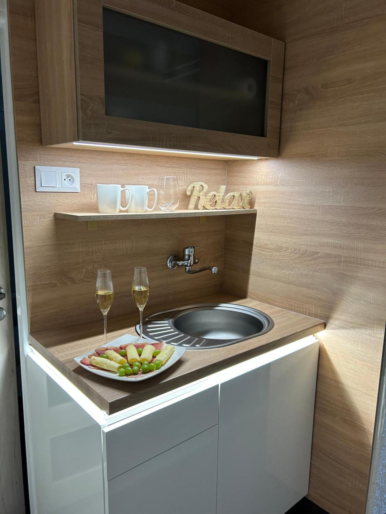 Komfortny Apartman So Zahradou A Sukromnym Parkoviskom-Nonstop Check-In Банска бистрица Екстериор снимка